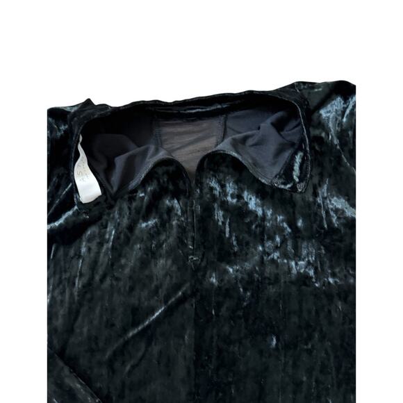 NWOT ASTR the label Small Black Velvet Long Sleeve Crop Top Stylish Chic - Picture 5 of 6